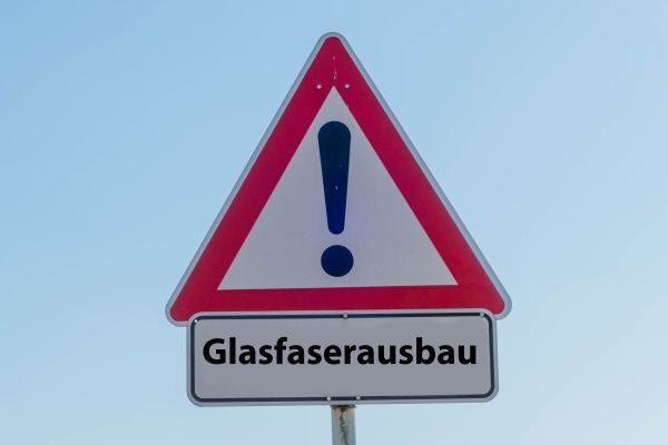 Sürth ist 100% Glasfaser-Veedel: Ein Meilenstein für Kölns Süden