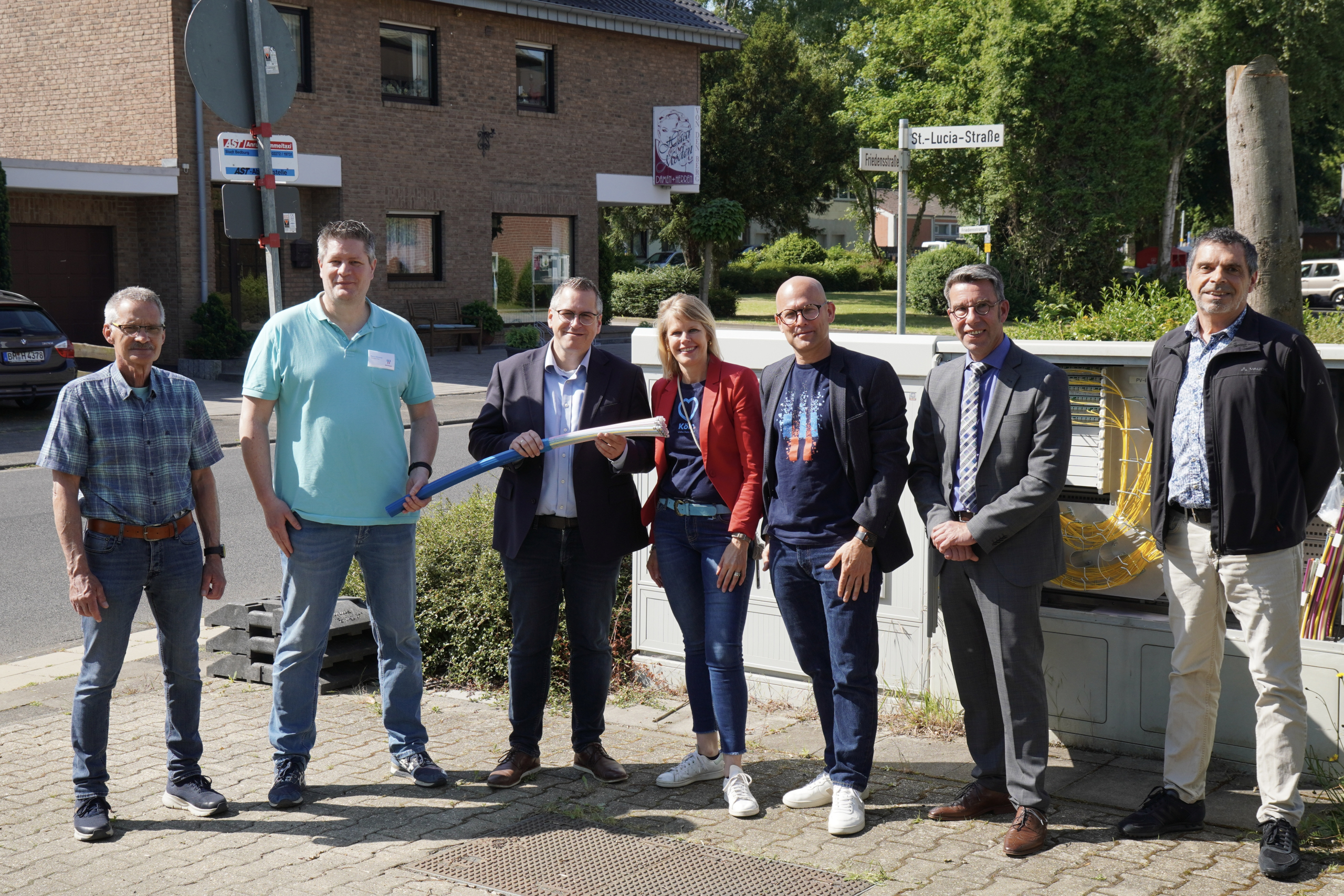 Digital-Turbo für Bedburg-Rath: Glasfaseranschluss für alle